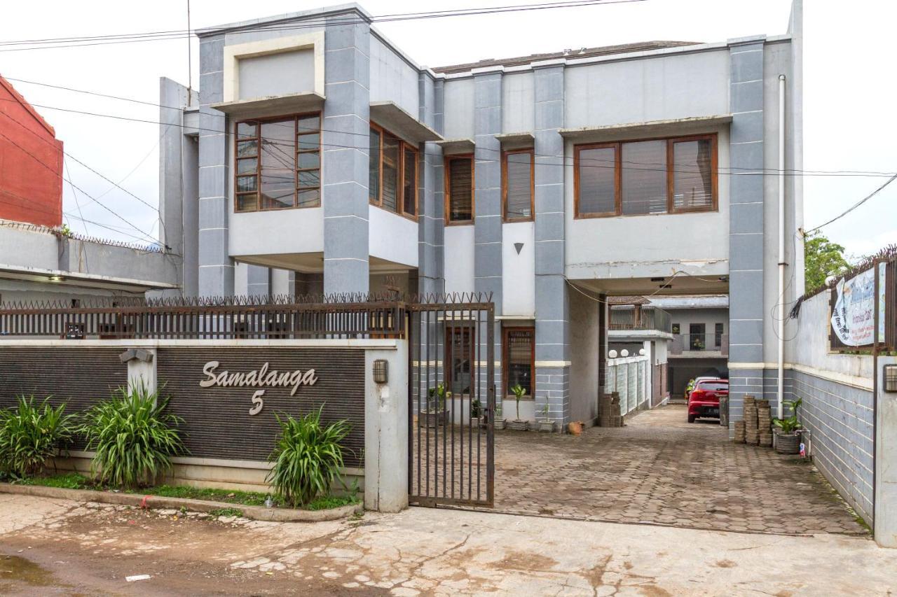Hotel Reddoorz Near Jatinangor Town Square Exteriér fotografie