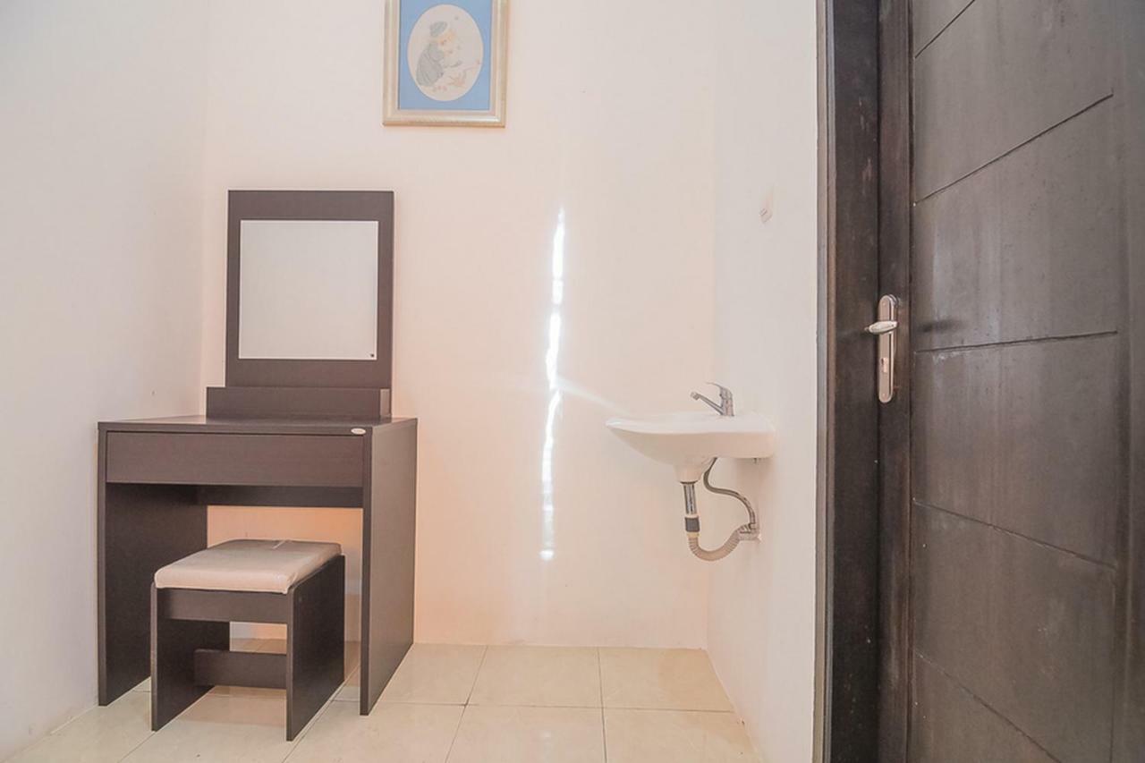 Hotel Reddoorz Near Jatinangor Town Square Exteriér fotografie