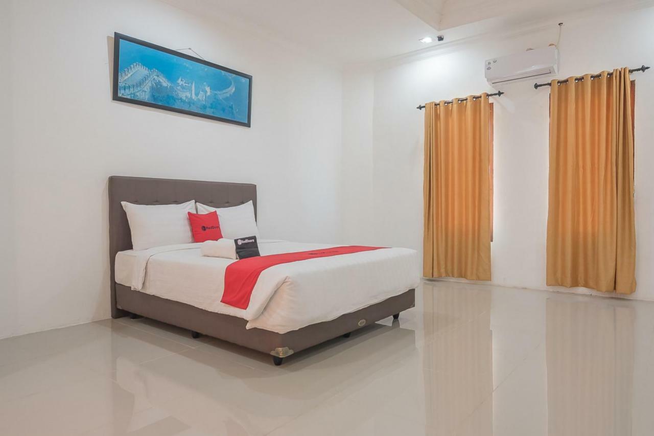 Hotel Reddoorz Near Jatinangor Town Square Exteriér fotografie